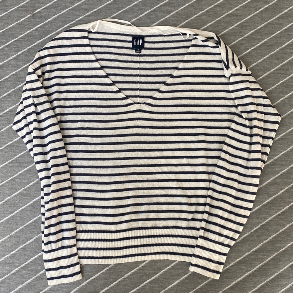Summer v-neck sweater